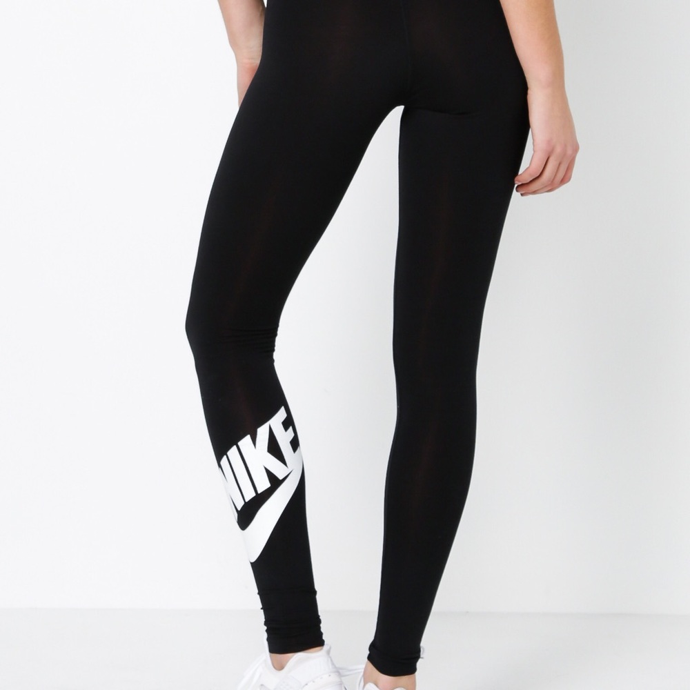 Nike black leggings